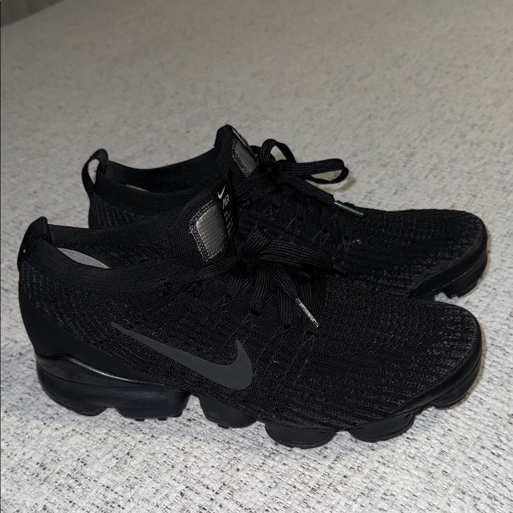 Nike Black Vapor Max FlyKnit